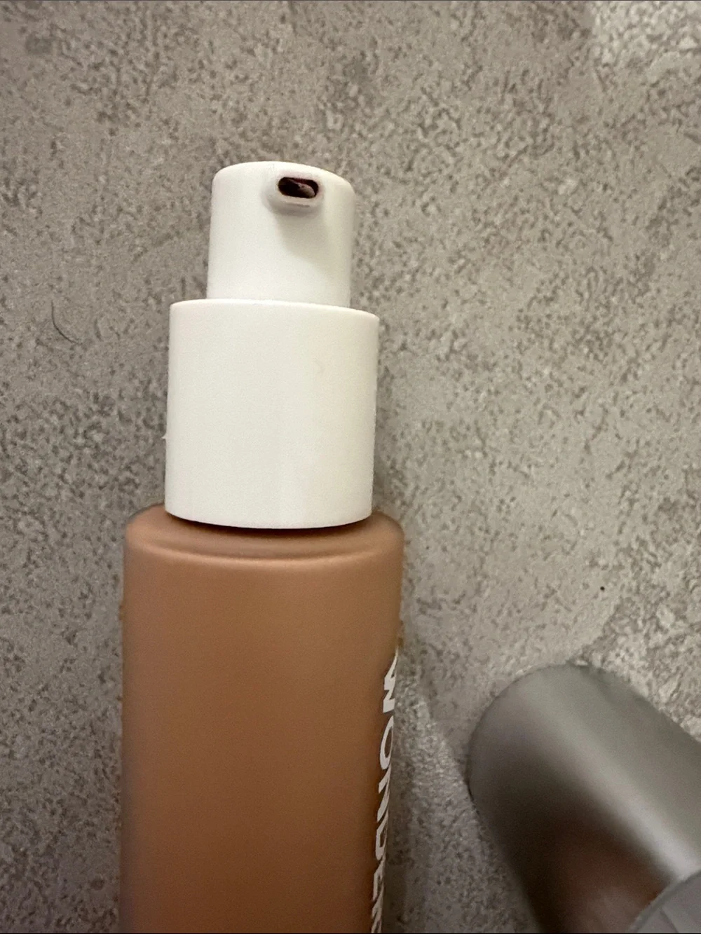 Hyper-Bond Serum Foundation - color mood